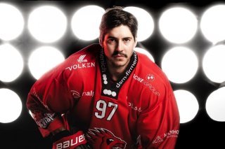 Stefan Mäder est l'un des cadres du HC Viège, un club où il évolue depuis la saison 2021-2022